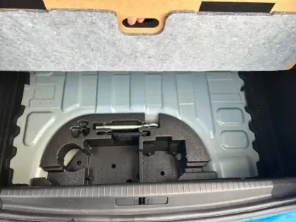 Photo 8 Peugeot 208  e- 136ch Style