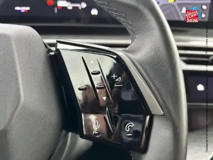 Photo 11 Peugeot 3008  1.2 Hybrid 145ch Allure e-DCS6