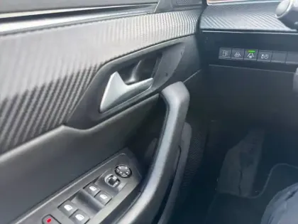 Photo 14 Peugeot 508  SW Hybrid 225 e-EAT8