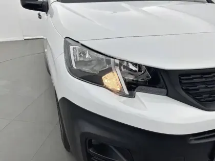 Photo 35 Peugeot Partner  FOURGON M 650 KG BLUEHDI 100 S&S BVM6