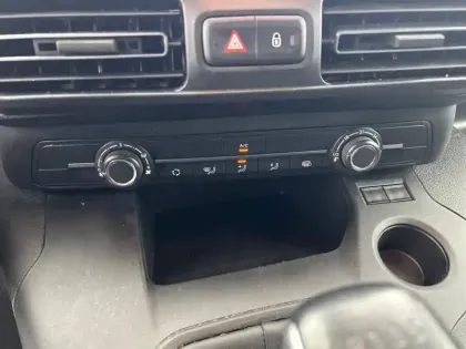 Photo 42 Peugeot Partner  FOURGON M 650 KG BLUEHDI 100 S&S BVM6