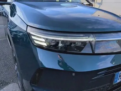 Photo 15 Opel Grandland  1.2 Turbo Hybrid 145 ch e-DCT6