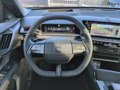 Photo 8 Opel Grandland  1.2 Turbo Hybrid 145 ch e-DCT6