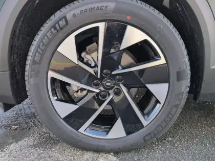 Photo 12 Opel Grandland  1.2 Turbo Hybrid 145 ch e-DCT6