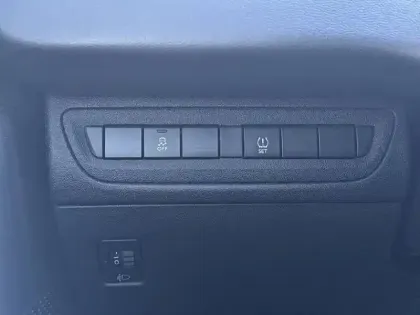 Photo 20 Peugeot 208  PureTech 68ch BVM5