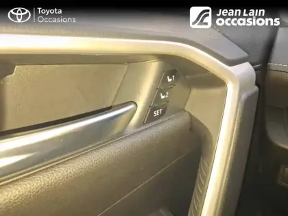 Photo 18 Toyota Rav4  Hybride 218 ch 2WD