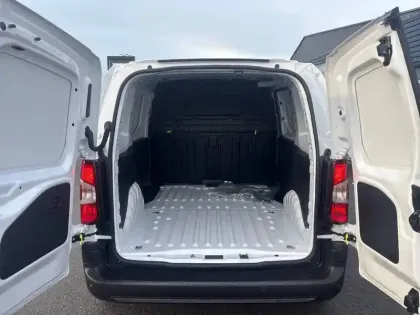 Photo 5 Peugeot Partner  FOURGON M DIESEL 100 CH MANUELLE