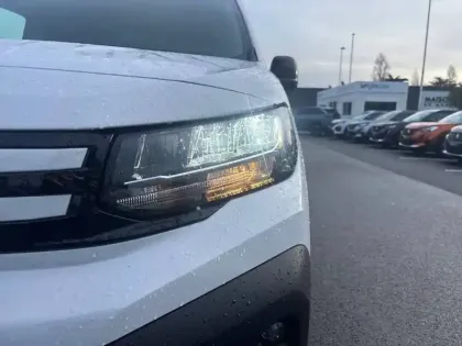 Photo 15 Peugeot Partner  FOURGON M DIESEL 100 CH MANUELLE