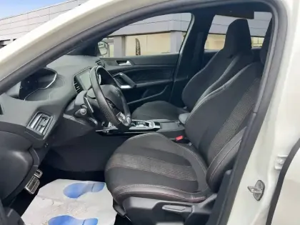 Photo 8 Peugeot 308  BlueHDi 130ch S&S EAT8