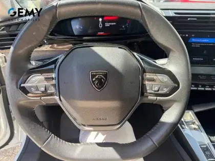 Photo 11 Peugeot 308  PureTech 130ch S&S EAT8