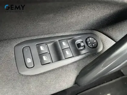 Photo 11 Peugeot 308  BlueHDi 130ch S&S EAT8