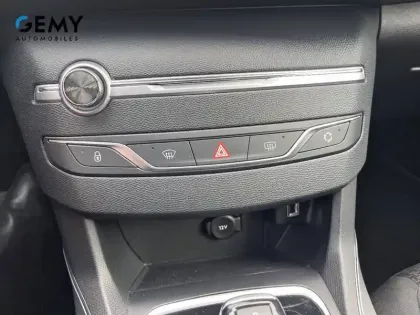 Photo 18 Peugeot 308  BlueHDi 130ch S&S EAT8