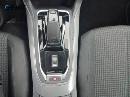 Photo 34 Peugeot 308  BlueHDi 130ch S&S EAT8