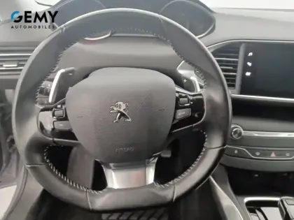 Photo 32 Peugeot 308  BlueHDi 130ch S&S EAT8