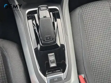 Photo 19 Peugeot 308  BlueHDi 130ch S&S EAT8