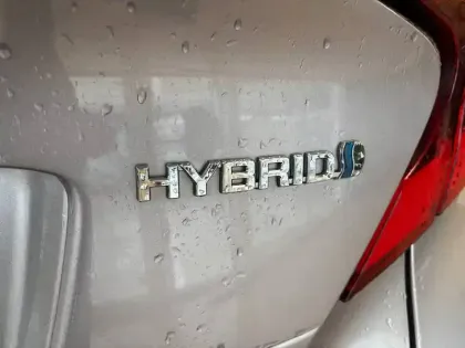 Photo 47 Toyota C-HR  Hybride 2.0L