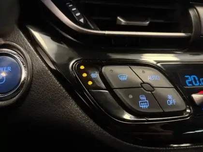 Photo 66 Toyota C-HR  Hybride 2.0L