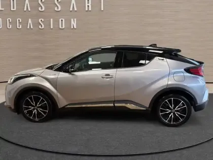 Photo 31 Toyota C-HR  Hybride 2.0L
