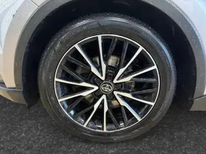 Photo 43 Toyota C-HR  Hybride 2.0L