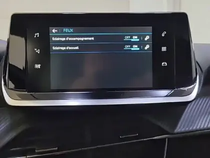 Photo 51 Peugeot 208  PureTech 75 S&S BVM5