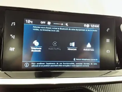 Photo 14 Peugeot 208  PureTech 75 S&S BVM5