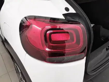 Photo 16 Citroën C3 Aircross  BlueHDi 100 S&S BVM6