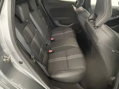 Photo 24 Renault Clio  E-Tech full hybrid 145