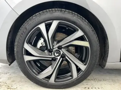 Photo 27 Renault Clio  E-Tech full hybrid 145