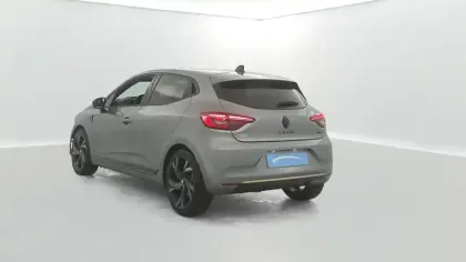 Photo 38 Renault Clio  E-Tech full hybrid 145