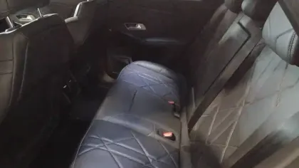 Photo 14 DS Ds 7 DS7 Crossback Hybride E-Tense 300 EAT8 4x4