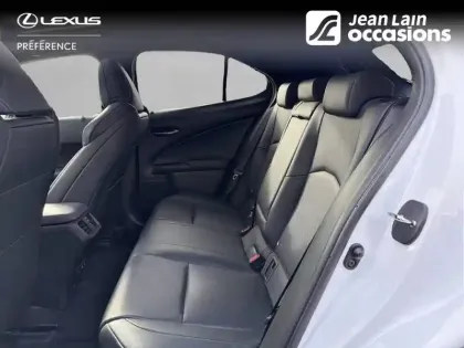 Photo 16 Lexus UX  250h 2WD