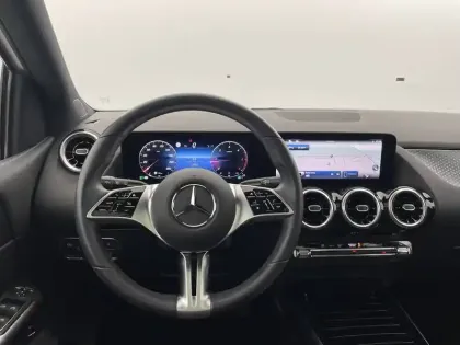 Photo 21 Mercedes Classe B  180 d 8G-DCT