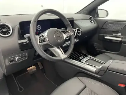 Photo 30 Mercedes Classe B  180 d 8G-DCT