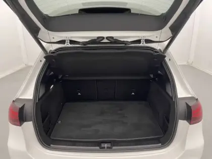 Photo 13 Mercedes Classe B  180 d 8G-DCT