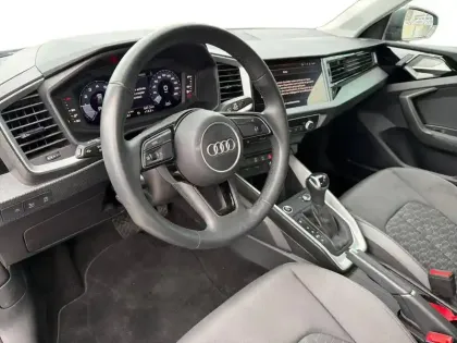 Photo 14 Audi A1  Sportback 30 TFSI 110 ch S tronic 7