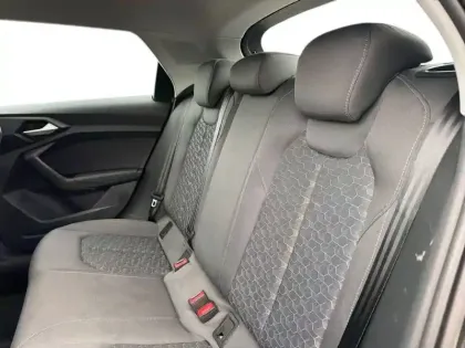 Photo 13 Audi A1  Sportback 30 TFSI 110 ch S tronic 7