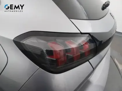 Photo 16 Peugeot 208  Electrique 50 kWh 136ch