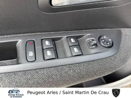 Photo 30 Peugeot 208 Gén. II Ph1 NG Style 5