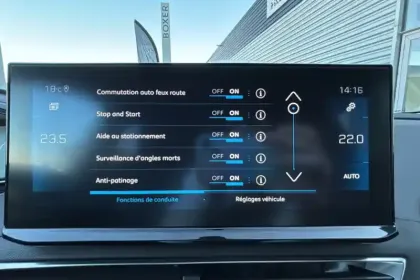 Photo 18 Peugeot 3008  BlueHDi 130ch S&S EAT8