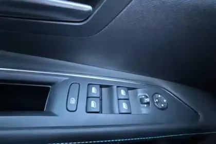 Photo 23 Peugeot 3008  BlueHDi 130ch S&S EAT8