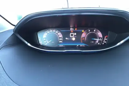 Photo 14 Peugeot 3008  BlueHDi 130ch S&S EAT8