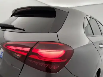 Photo 29 Mercedes Classe A  180 d 8G-DCT