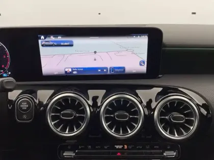 Photo 20 Mercedes Classe A  180 d 8G-DCT