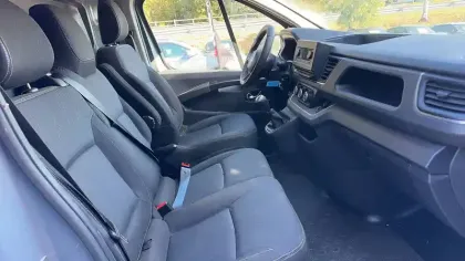 Photo 23 Nissan Primastar  FOURGON L1H1 2T8 2.0 DCI 130 S/S BVM