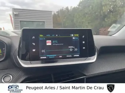 Photo 12 Peugeot 2008  Moteur électrique 136 ch