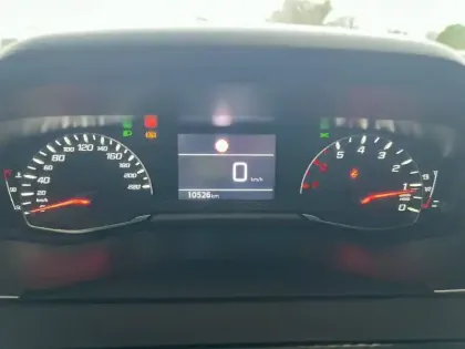 Photo 11 Peugeot 208  PureTech 100 S&S BVM6