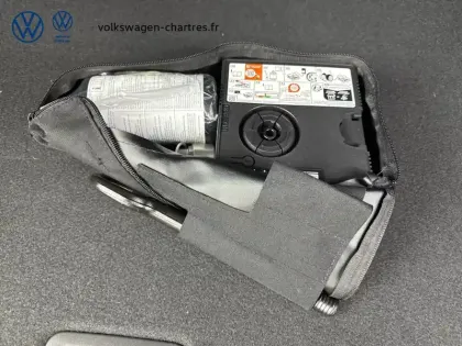 Photo 23 Volkswagen T-roc  1.5 eTSI EVO2 Hybrid 150 ch DSG7