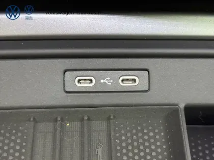 Photo 20 Volkswagen T-roc  1.5 eTSI EVO2 Hybrid 150 ch DSG7