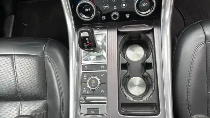 Photo 16 Land rover Range Rover  Sport Mark VIII P400e PHEV 2.0L 404ch