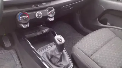 Photo 15 Kia Rio  1.0 T-GDi 100 ch BVM6